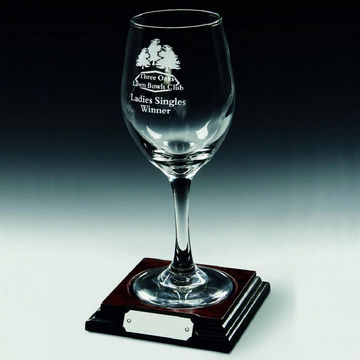 Single Wine Glass on Wood Base Single Wine Glass on Wood Base