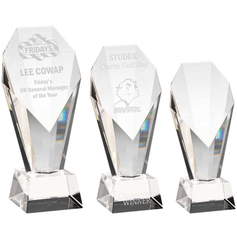 CLEAR GLASS OBELISK ON BASE CLEAR GLASS OBELISK ON BASE